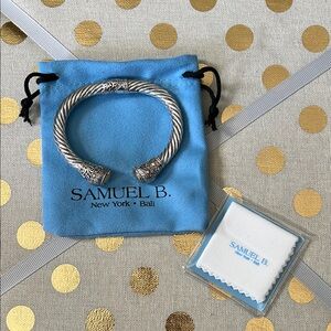 NWOT Samuel B. Women Bangle Silver and Gold